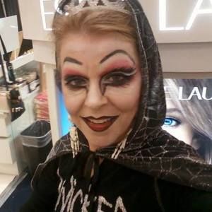 Meet your Posher, Ellen